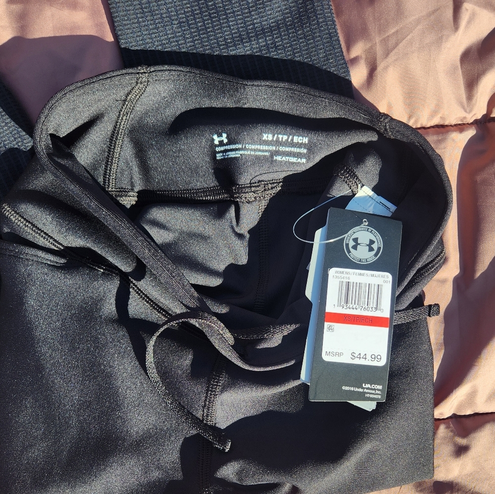 NWT Under Armour Black Heat Gear Compression Leggings - Picture 6 of 6